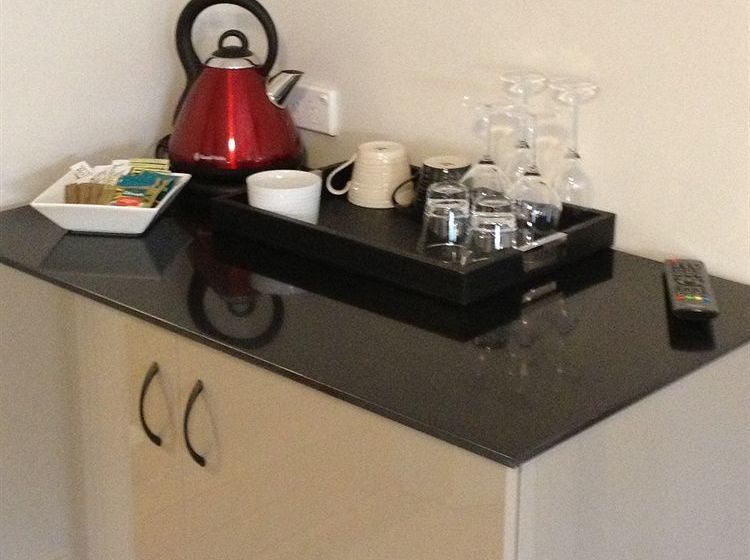 تختخواب و صبحانه Gregory House