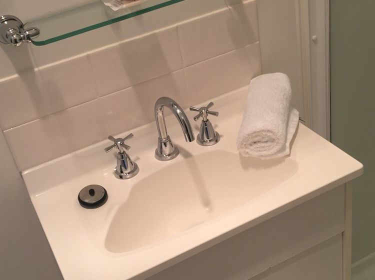 تختخواب و صبحانه Gregory House