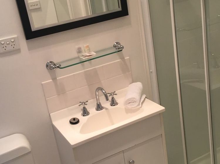 تختخواب و صبحانه Gregory House