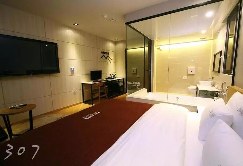 2 Heaven Hotel Seomyeon