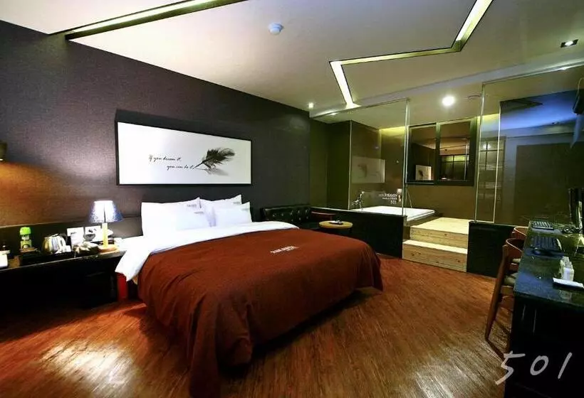2 Heaven Hotel Seomyeon
