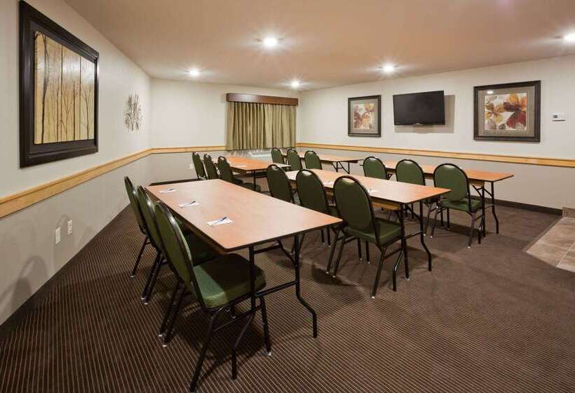 ホテル Americinn By Wyndham Hawley