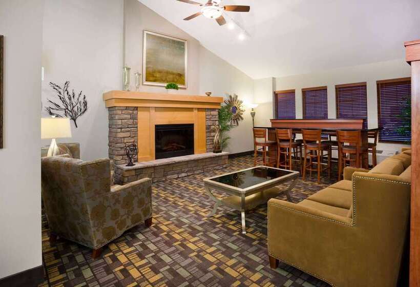 ホテル Americinn By Wyndham Hawley