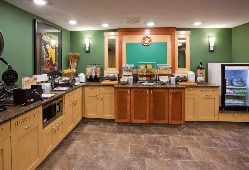 Hotelli Americinn By Wyndham Hawley