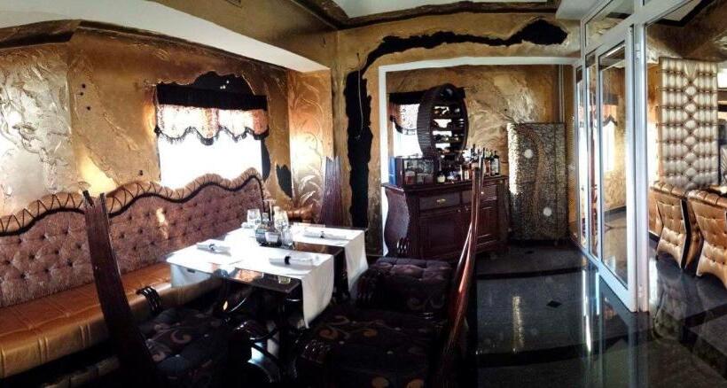 هتل Bali Colosseum