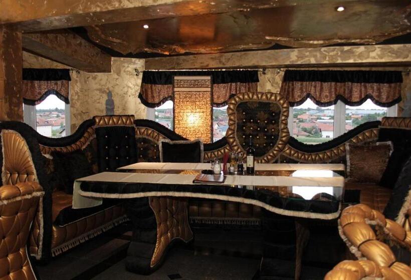 هتل Bali Colosseum