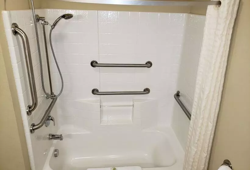 Отель Cobblestone Inn & Suites  Kersey