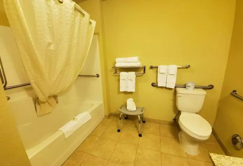 Отель Cobblestone Inn & Suites  Kersey