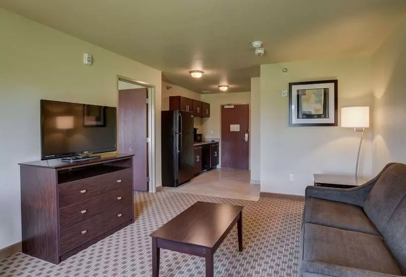 Отель Cobblestone Inn & Suites  Kersey