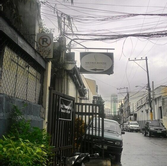 בית מלון כפרי Metro Room Budget