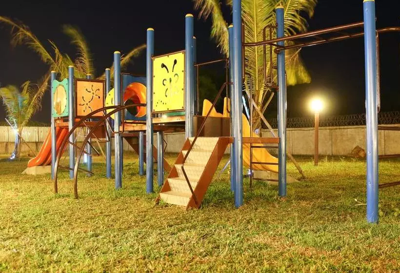 Hotel Twin Palms Resort