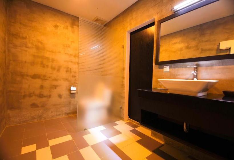 호텔 Twin Palms Resort