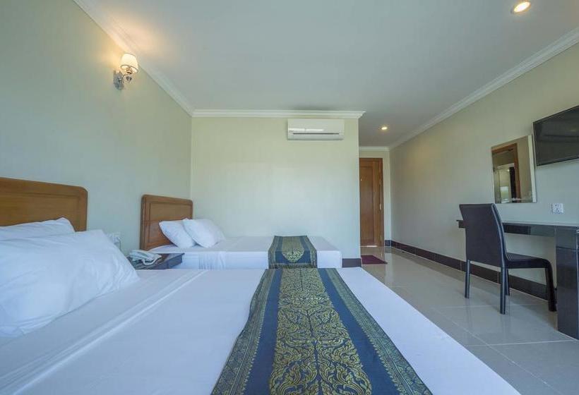 호텔 Twin Palms Resort