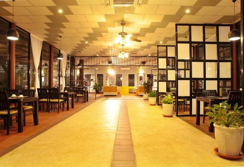 호텔 Twin Palms Resort