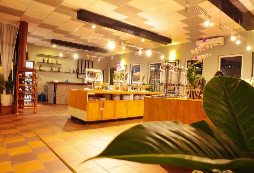 호텔 Twin Palms Resort