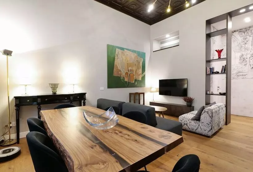 Pension La Chambre Milano Guest House