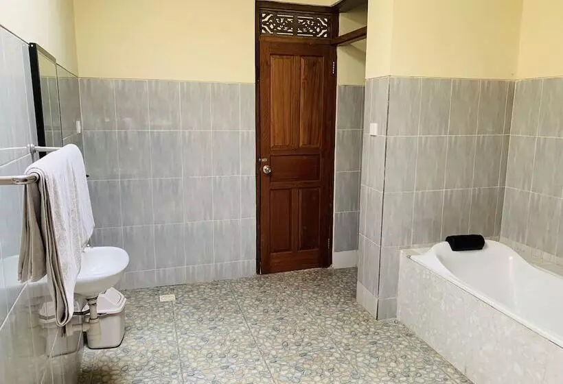 膳宿费 Surya Pandawa Homestay