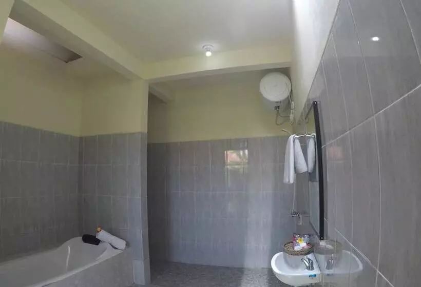 膳宿费 Surya Pandawa Homestay