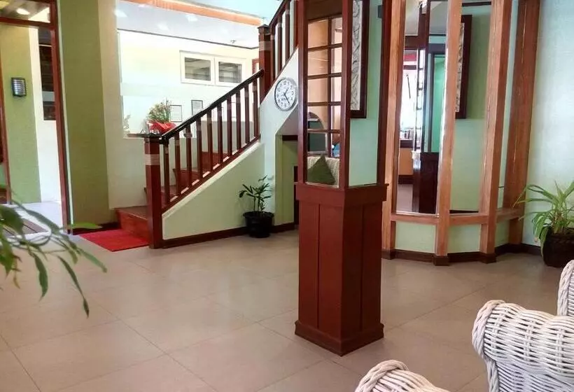 Shore Time Hotel Boracay