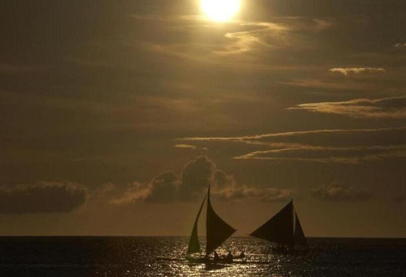 Shore Time Hotel Boracay