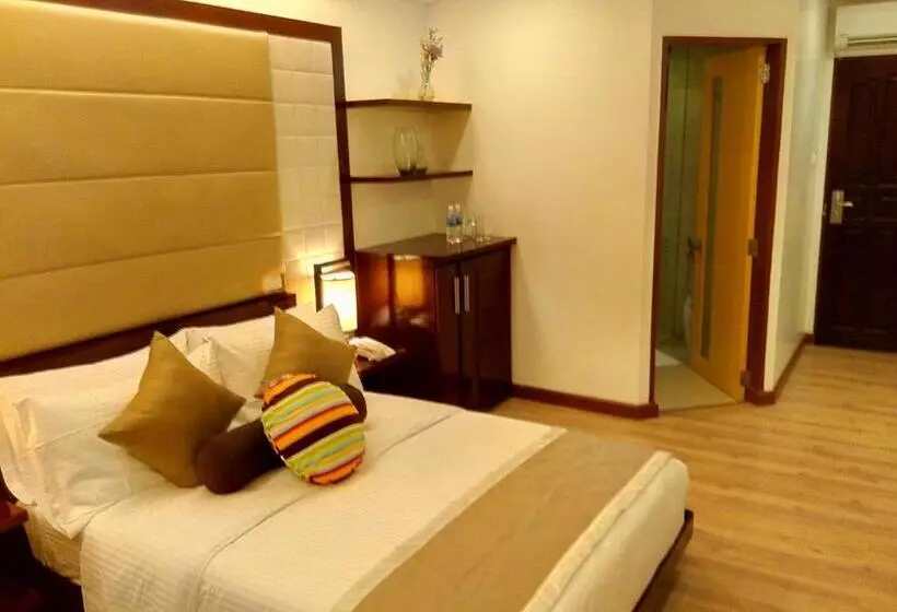 Shore Time Hotel Boracay