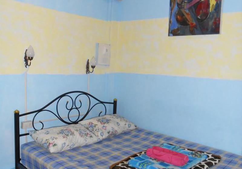 Общежитие The Living Place 3