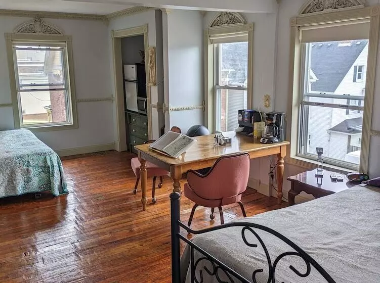 The Old Parsonage B&b