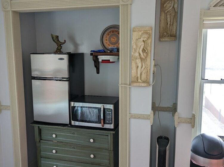 The Old Parsonage B&b