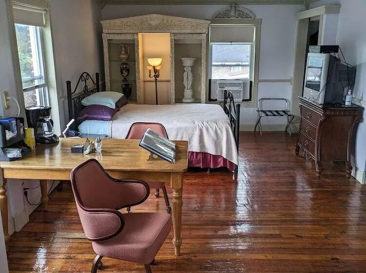 The Old Parsonage B&b