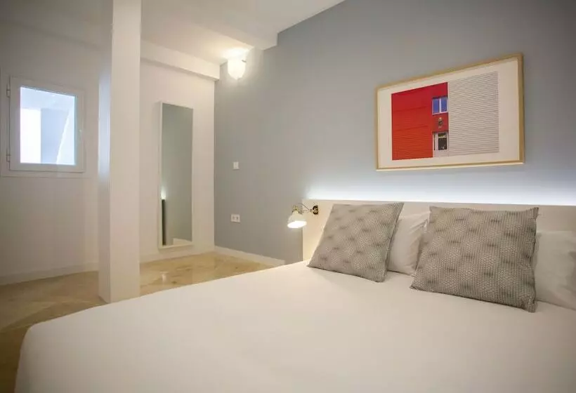 Apartment In Malasaña