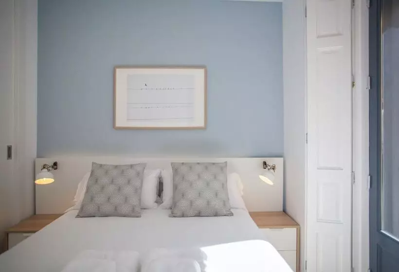 Apartment In Malasaña