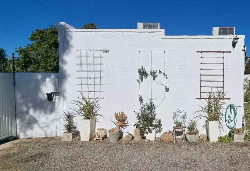 Aamiaismajoitus (B&B) Rietjiesbos Self Catering