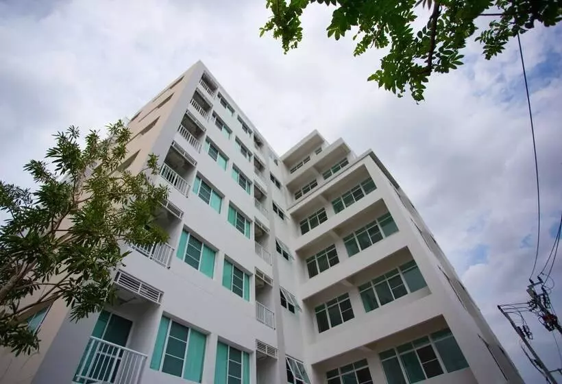 Des Res Hotel And Residence