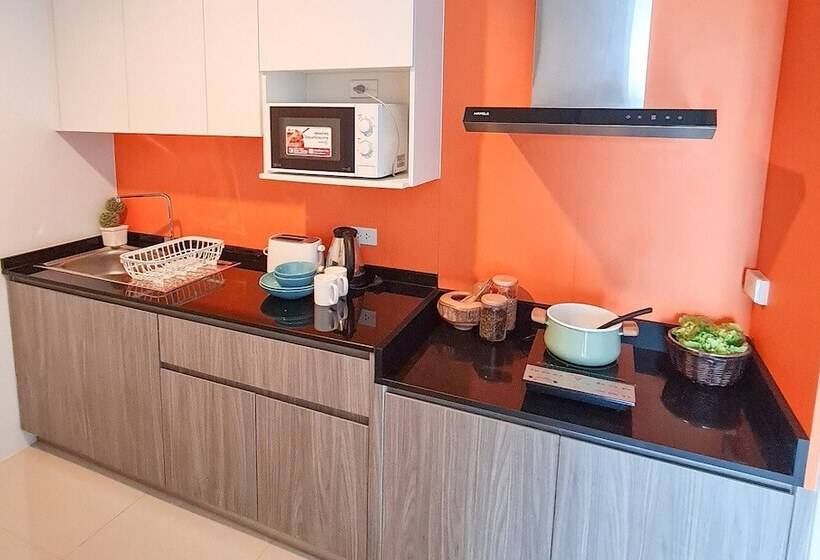 Des Res Hotel And Residence