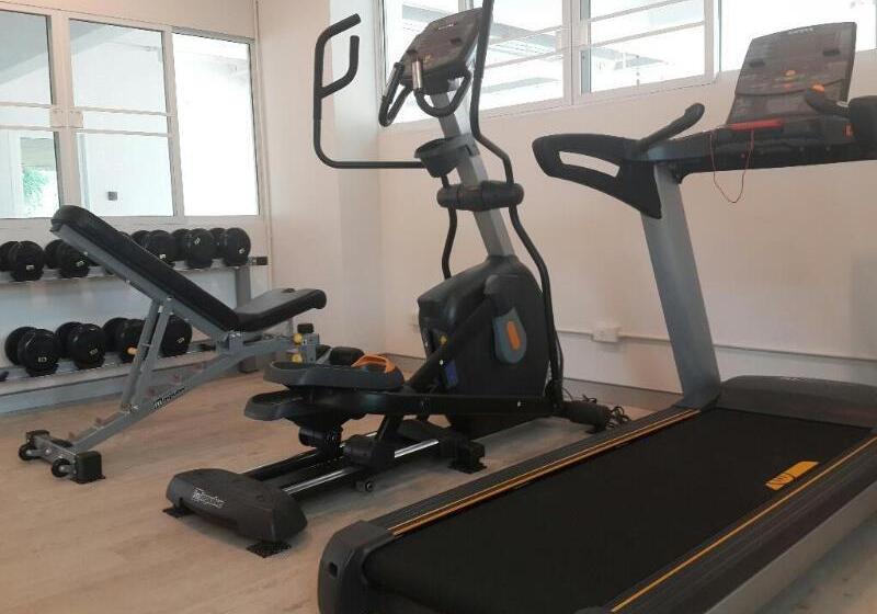 Des Res Hotel And Residence