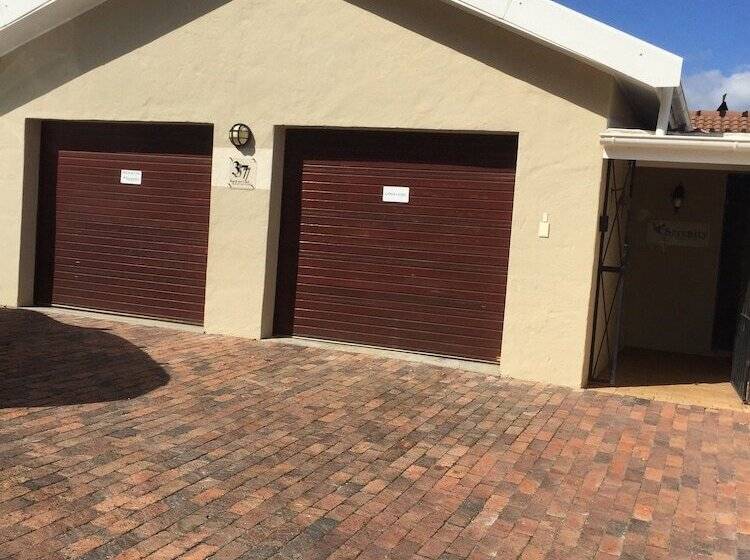 Hermanus Heights Villa