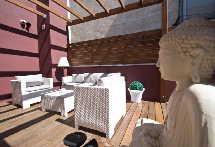 Home To Home Barcelona