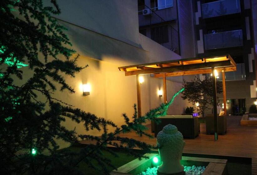 Home To Home Barcelona