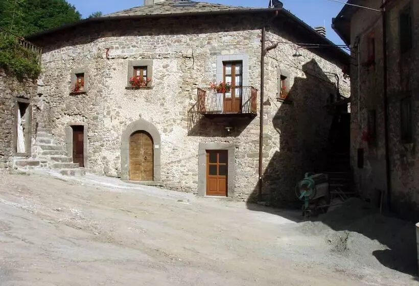 Hotelli Agriturismo Montagna Verde