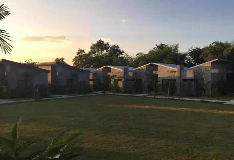 Hotelli Baanwaan Resort