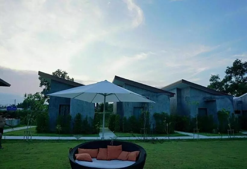 Hotelli Baanwaan Resort