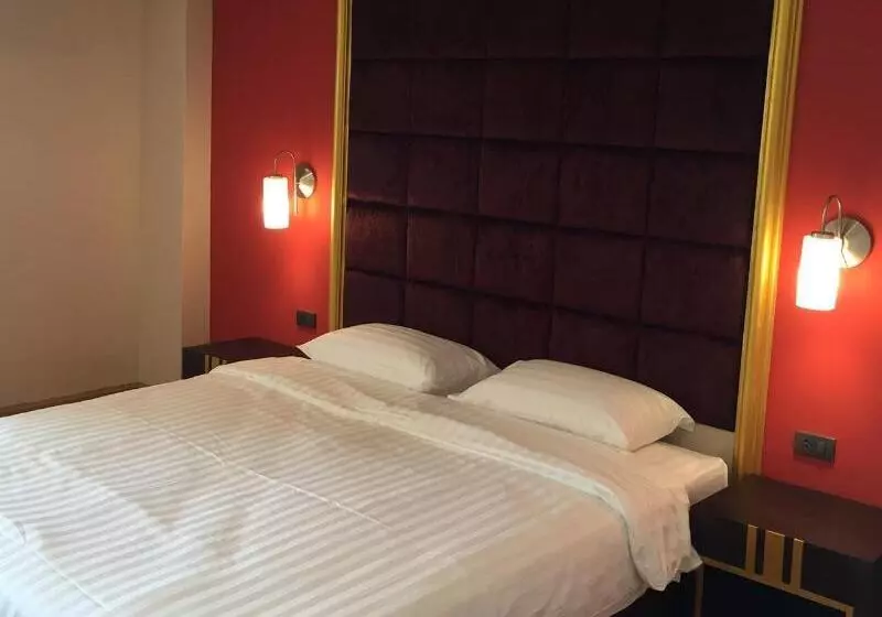 Grand Pink Hotel Hatyai
