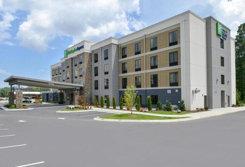 فندق Holiday Inn Express And Suites Bryant   Benton Area, An Ihg