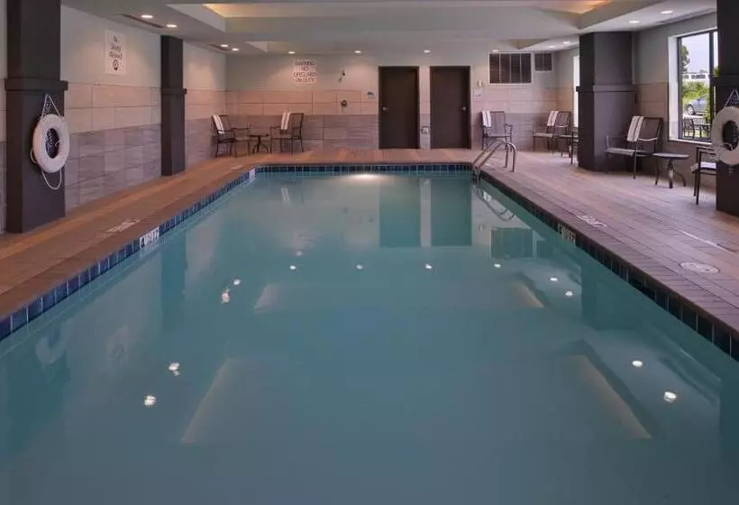 ホテル Holiday Inn Express And Suites Bryant   Benton Area, An Ihg
