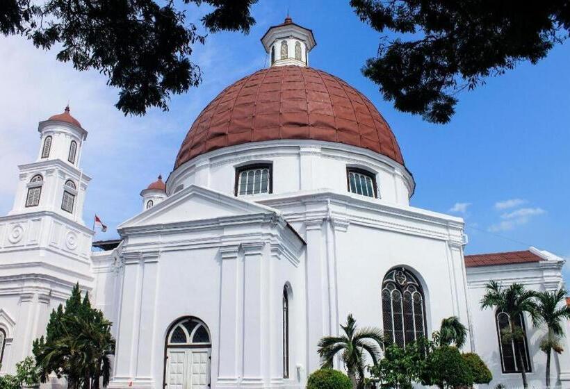 فندق Horison Kota Lama Semarang