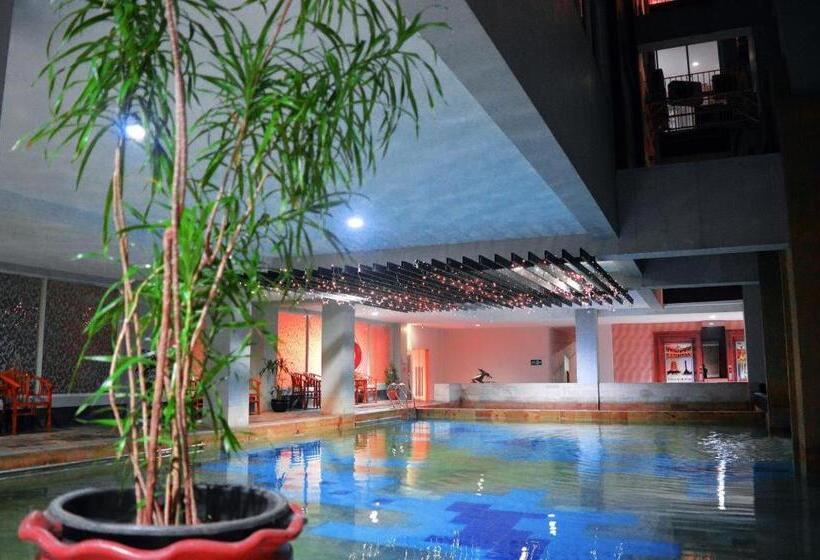 فندق Horison Kota Lama Semarang