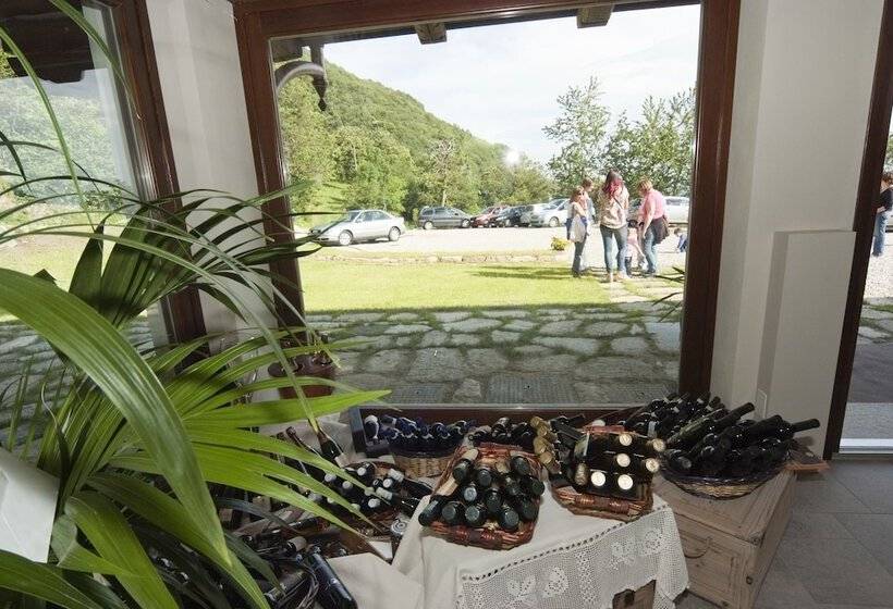 فندق Il Falco E La Volpe