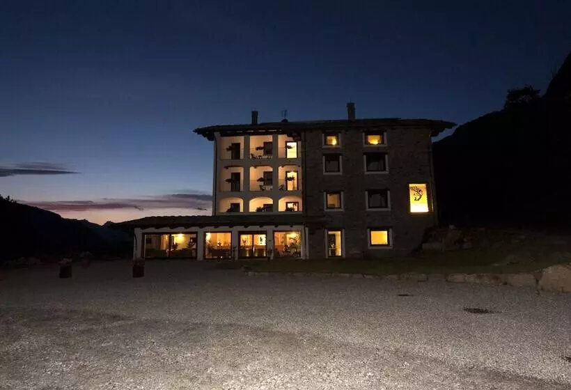 Hotelli Il Falco E La Volpe