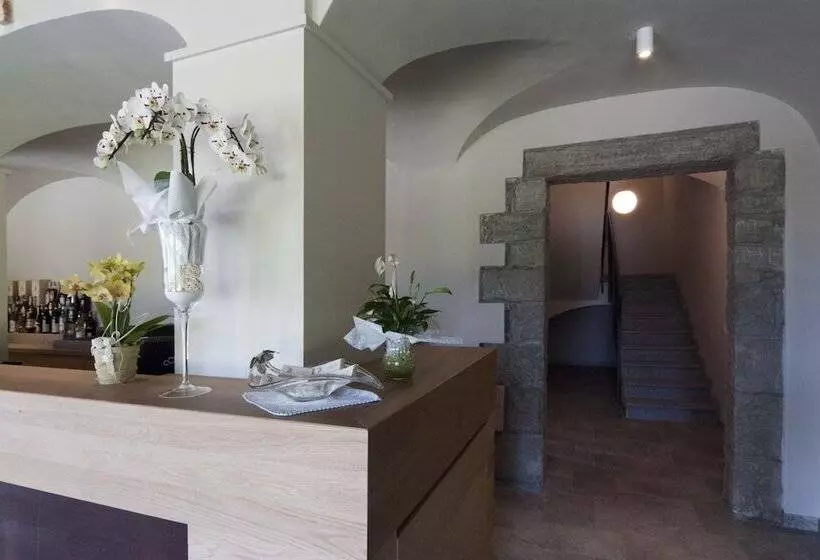 Hotelli Il Falco E La Volpe