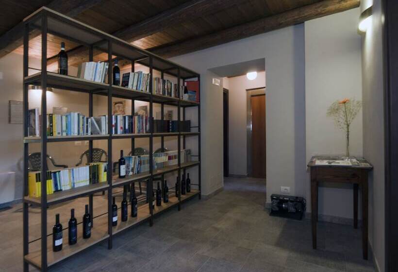 فندق Il Falco E La Volpe